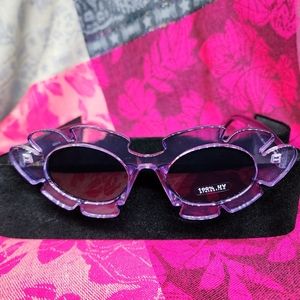 Purple Acrylic Cut Flower Sunglasses. NWOT.